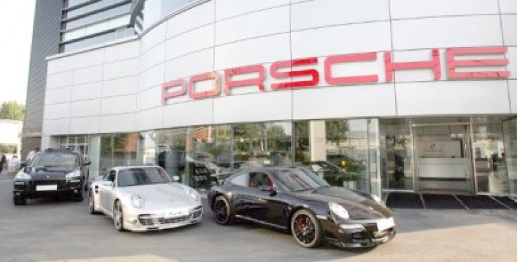 Porsche recheamă în service SUV-urile Cayenne
